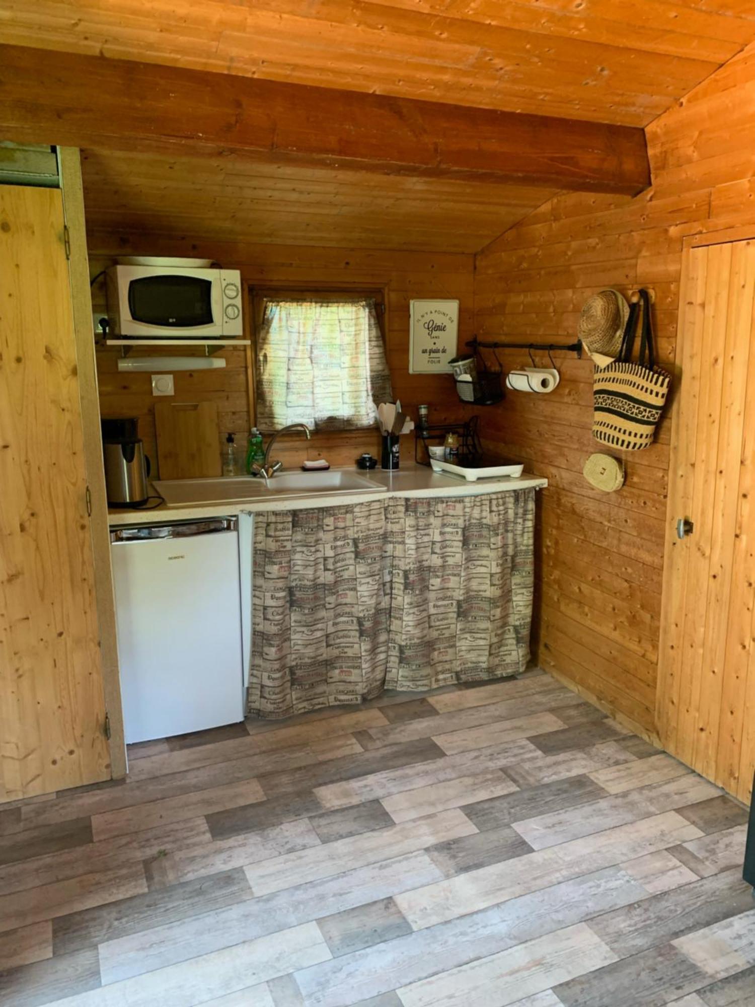 Les Petits Chalets De Dudu La Voulte-sur-Rhone 外观 照片